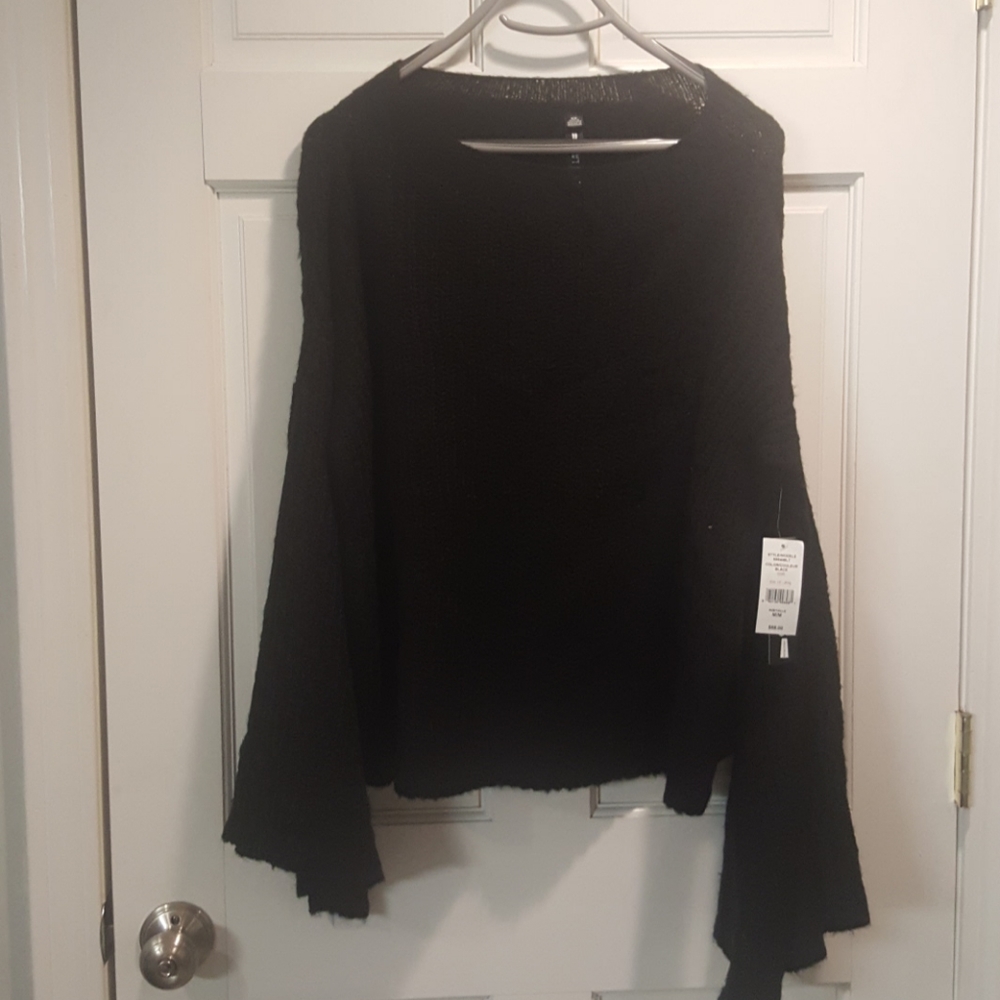 COPY - Black bell sleeve sweater